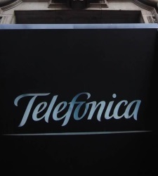 telefonica-puerta.jpg