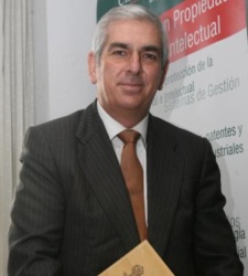 Klecker-Alejandro.jpg