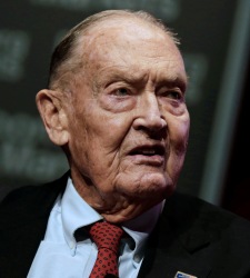 Bogle_JohnC_bloomberg.JPG