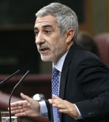 llamazares-efe.jpg