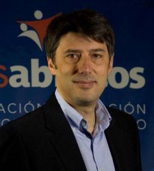 carlos-hernandez-225.jpg