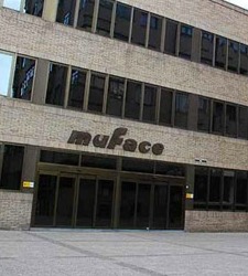 muface-225-250.jpg