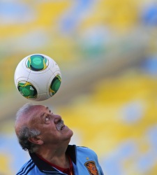 del-bosque-balon-reuters.jpg