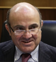 de-guindos-gafas.jpg