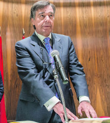 luis-gonzalez.jpg