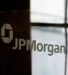 JPMorgancristal.jpg
