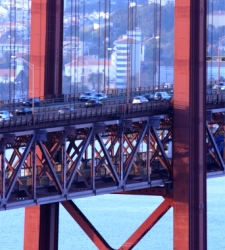 puente_25_abril_lisboa_istock.jpg