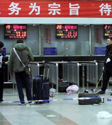 chinaataquetrenes.jpg