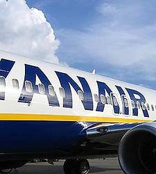 225x250_ryanair_avion.jpg