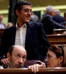psoe5-rubalcaba-madina.jpg