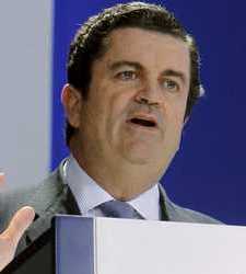 borja-prado-mano.jpg
