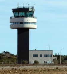 aeropuerto-castellon-torre.jpg
