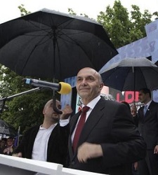 IsaMustafa-reuters.jpg