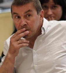 otegi-banquillo-camisa.jpg