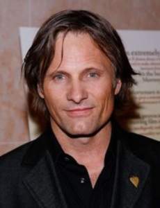 /imag/_v0/230x300/5/4/e/viggo-mortensen.jpg - 300x250