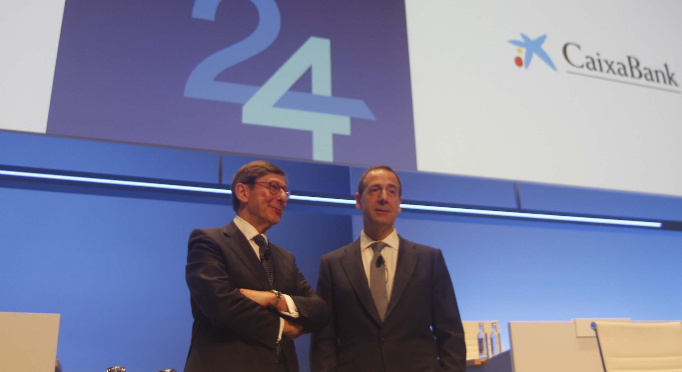 José Ignacio Goirigolzarri y Gonzalo Gortázar, en la junta en Valencia.