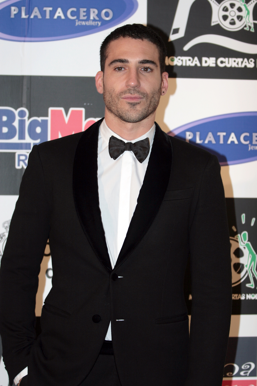 El actor Miguel Ángel Silvestre - 880x
