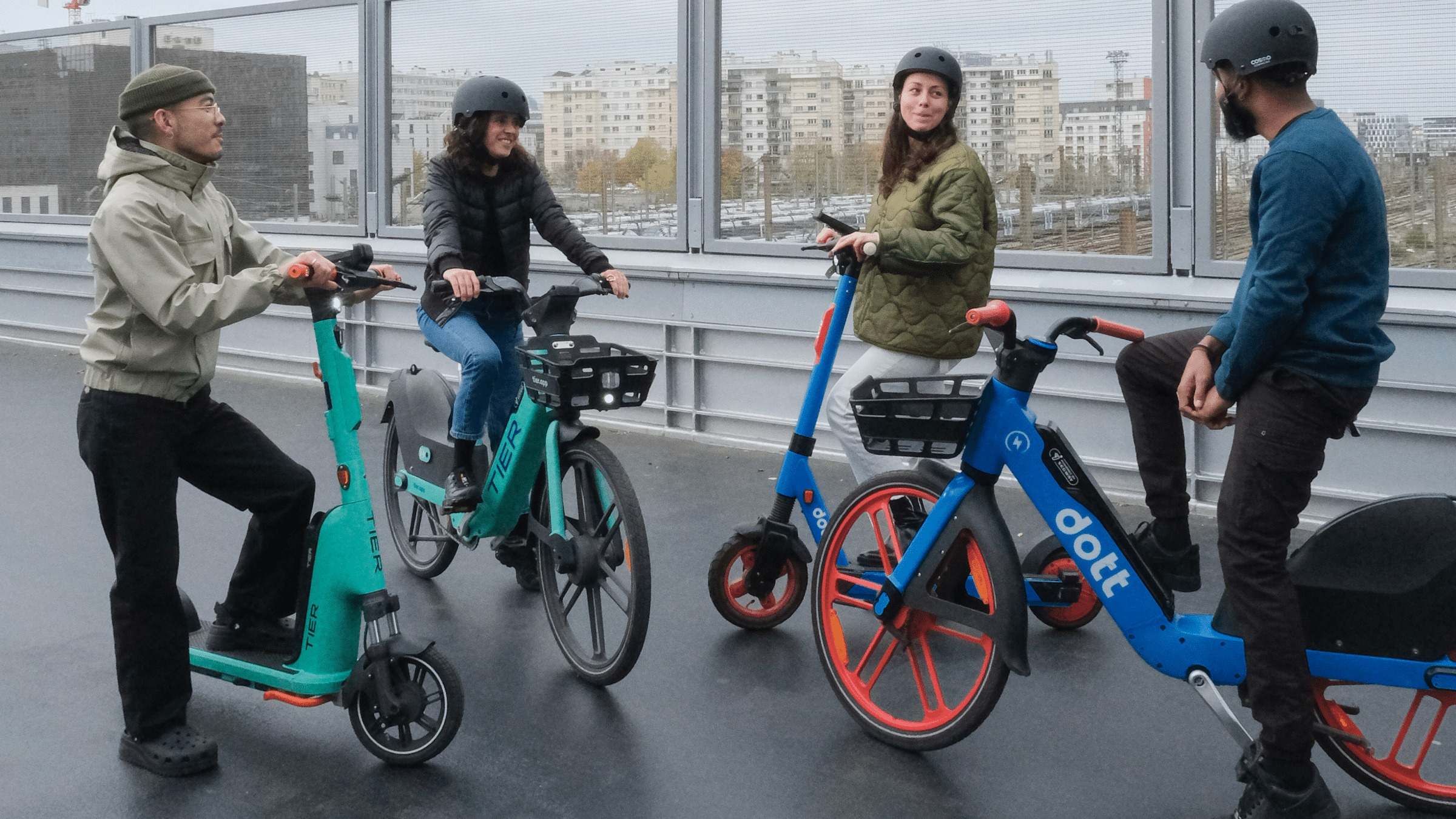 Bicis y Patinetes de Dott y Tier. / Dott