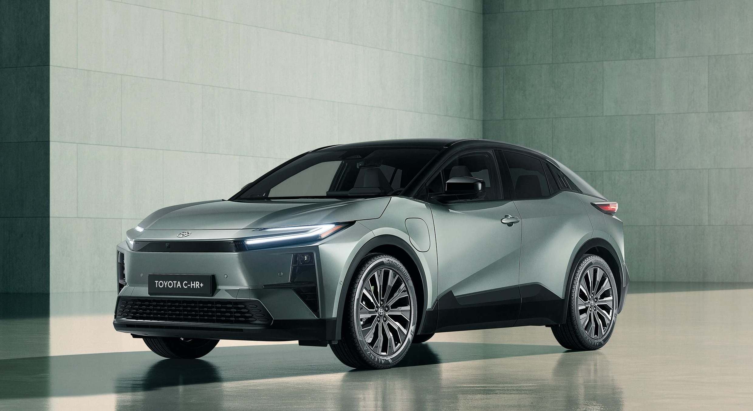 Toyota C-HR+