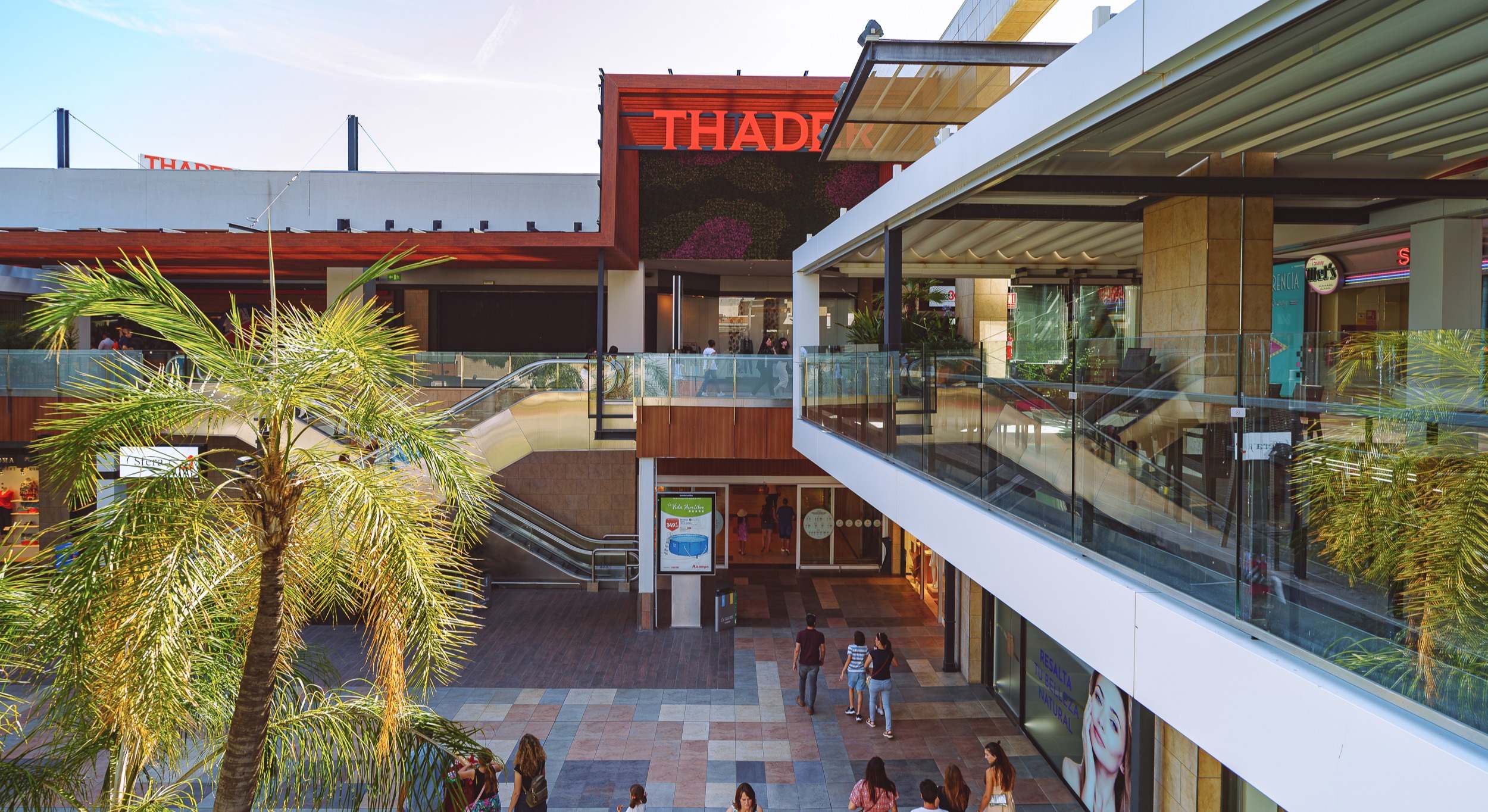Centro Comercial Thader, en Murcia, de Silicius