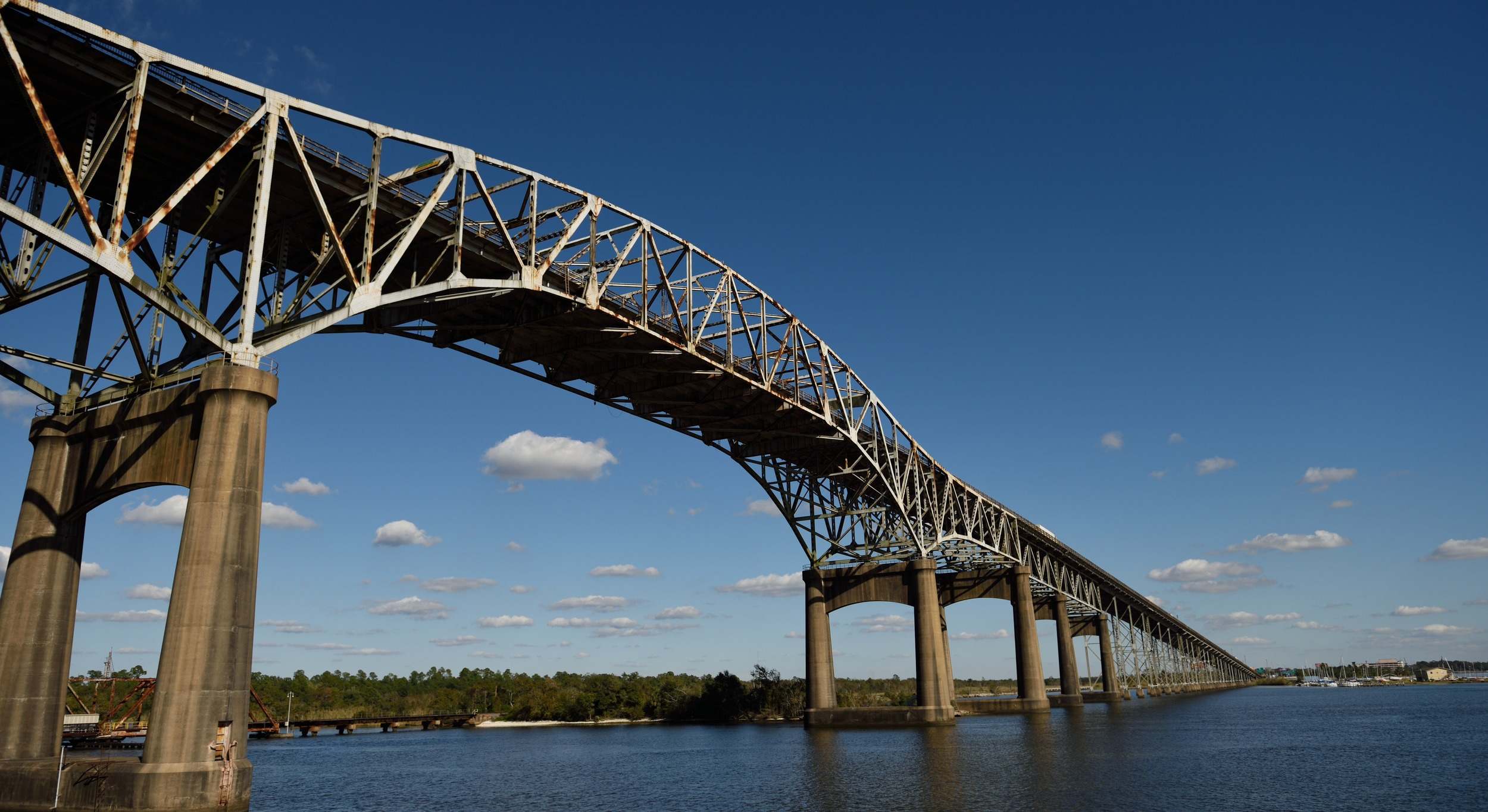 Puente sobre el río Calcasieu.