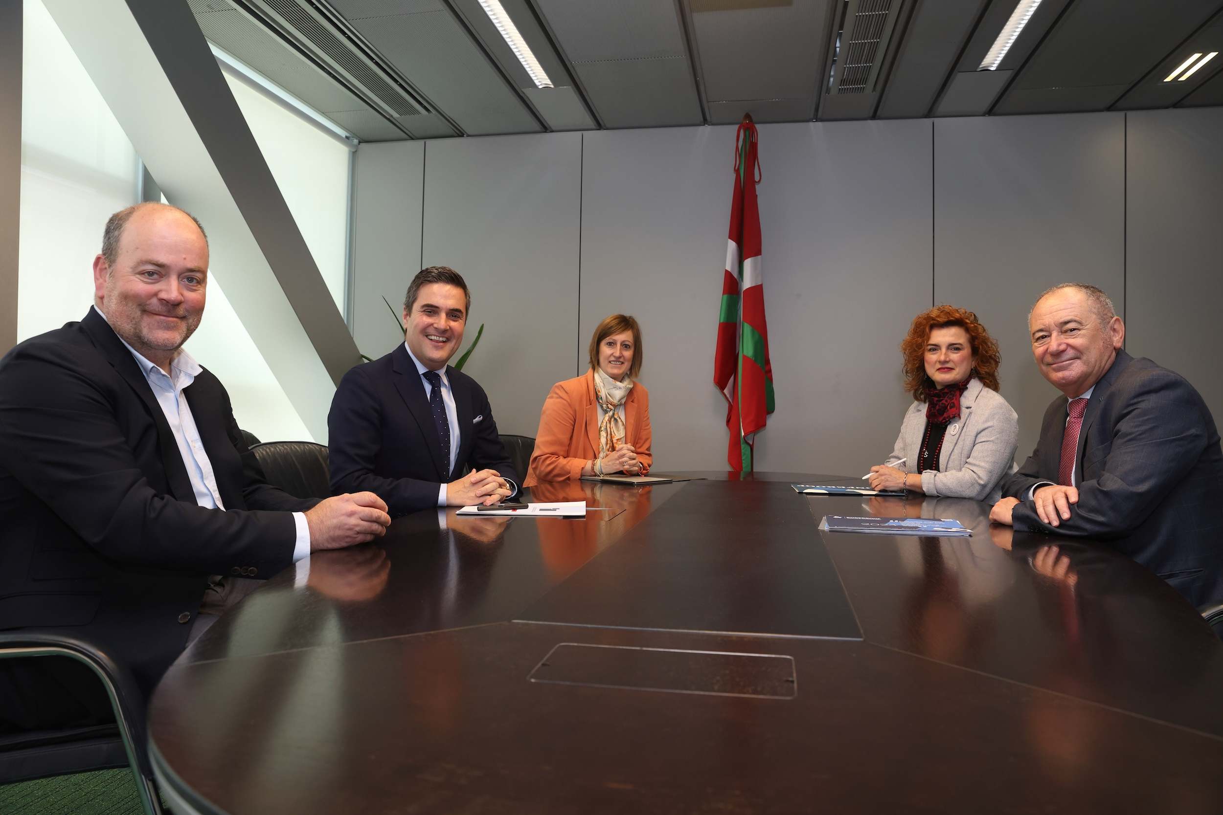 EuskoJaurlaritza y Konfekoop