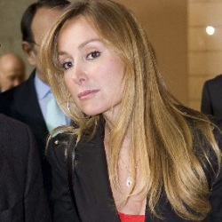 Alcocer_Esther.jpg
