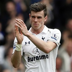 Bale-aplaude-tottenham-2013.jpg