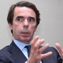 Aznar-manos.jpg