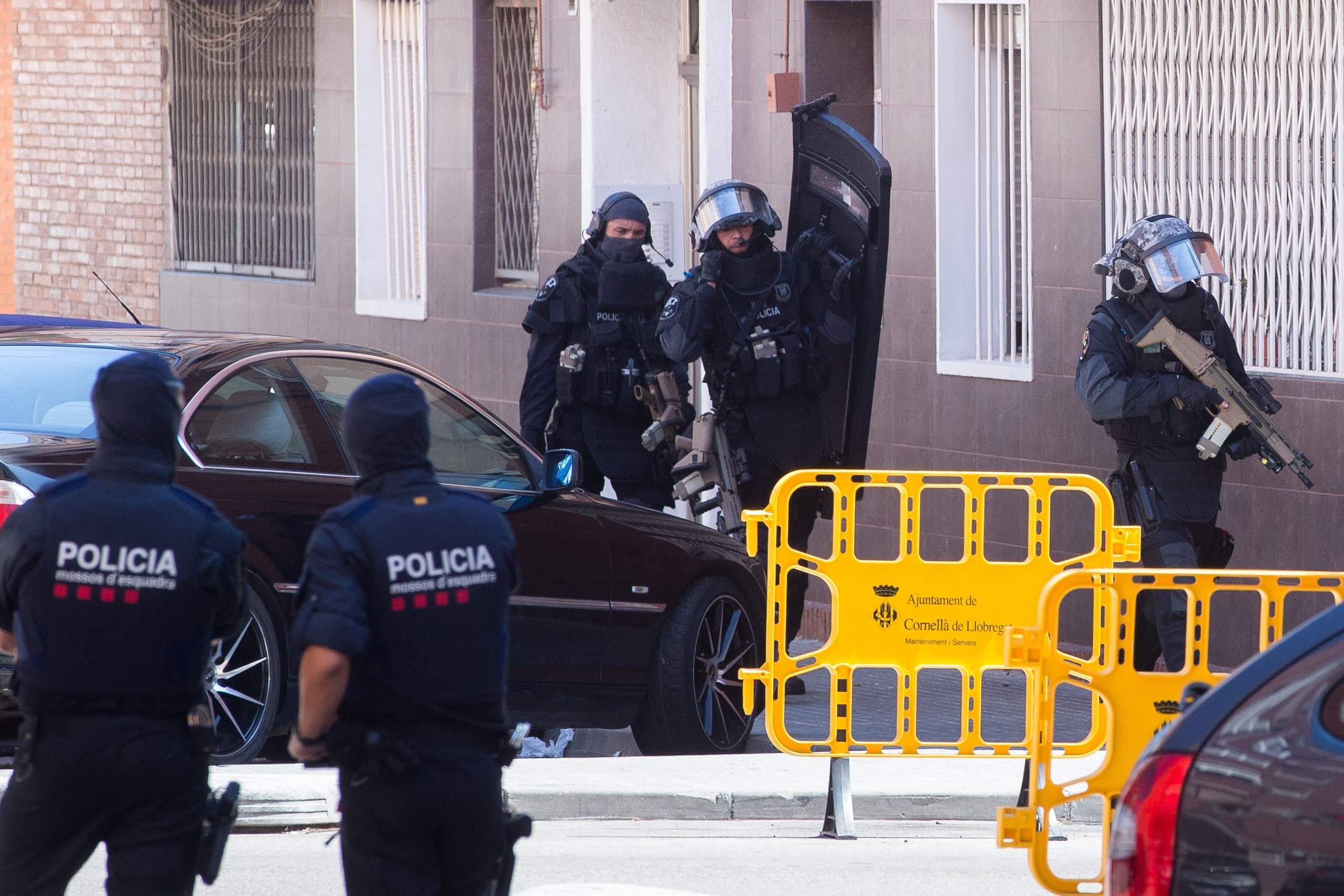 MOSSOS-REGISTRAN-LA-CA14669037.jpg