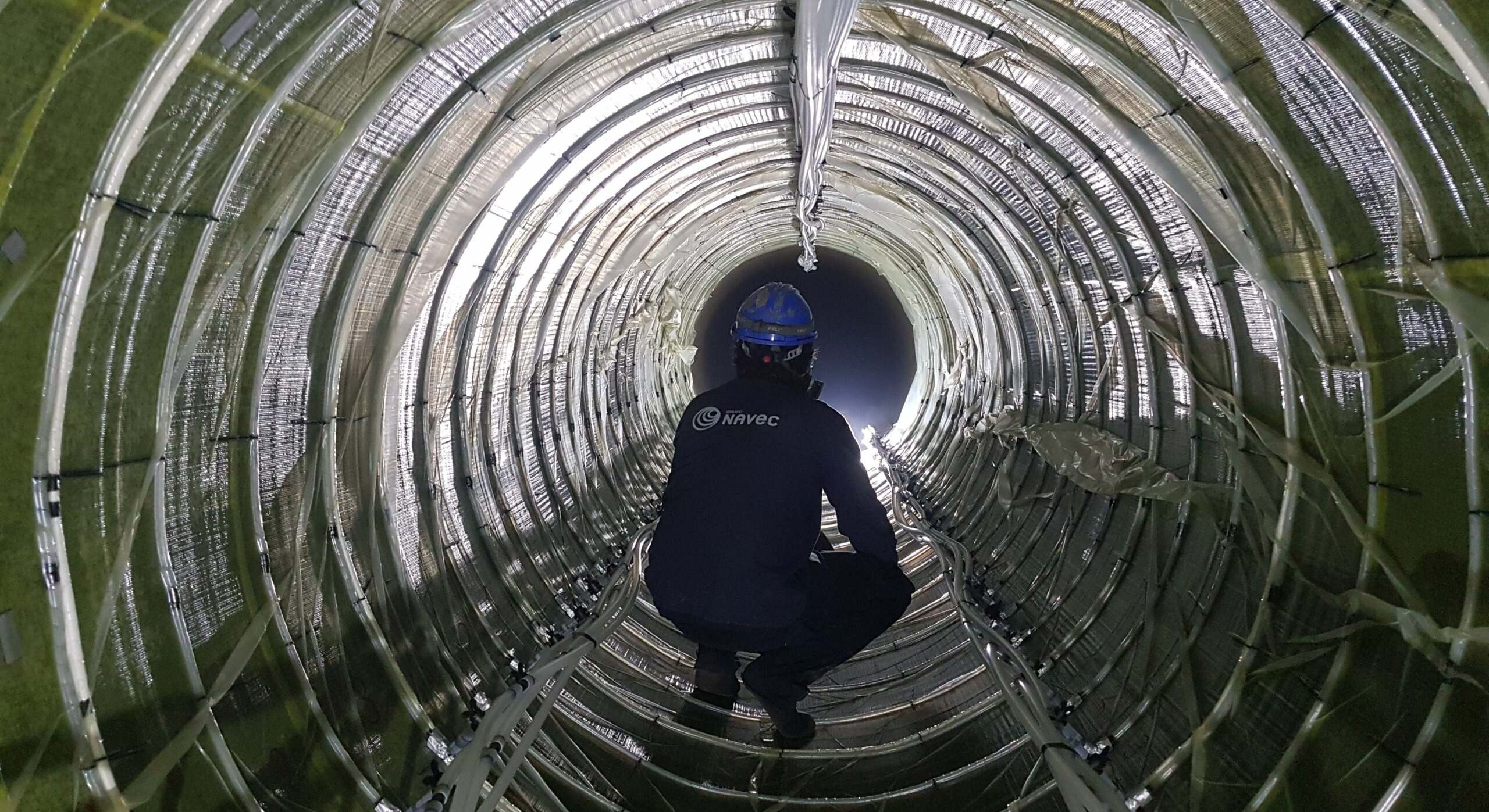 Un trabajador de Navec. EE