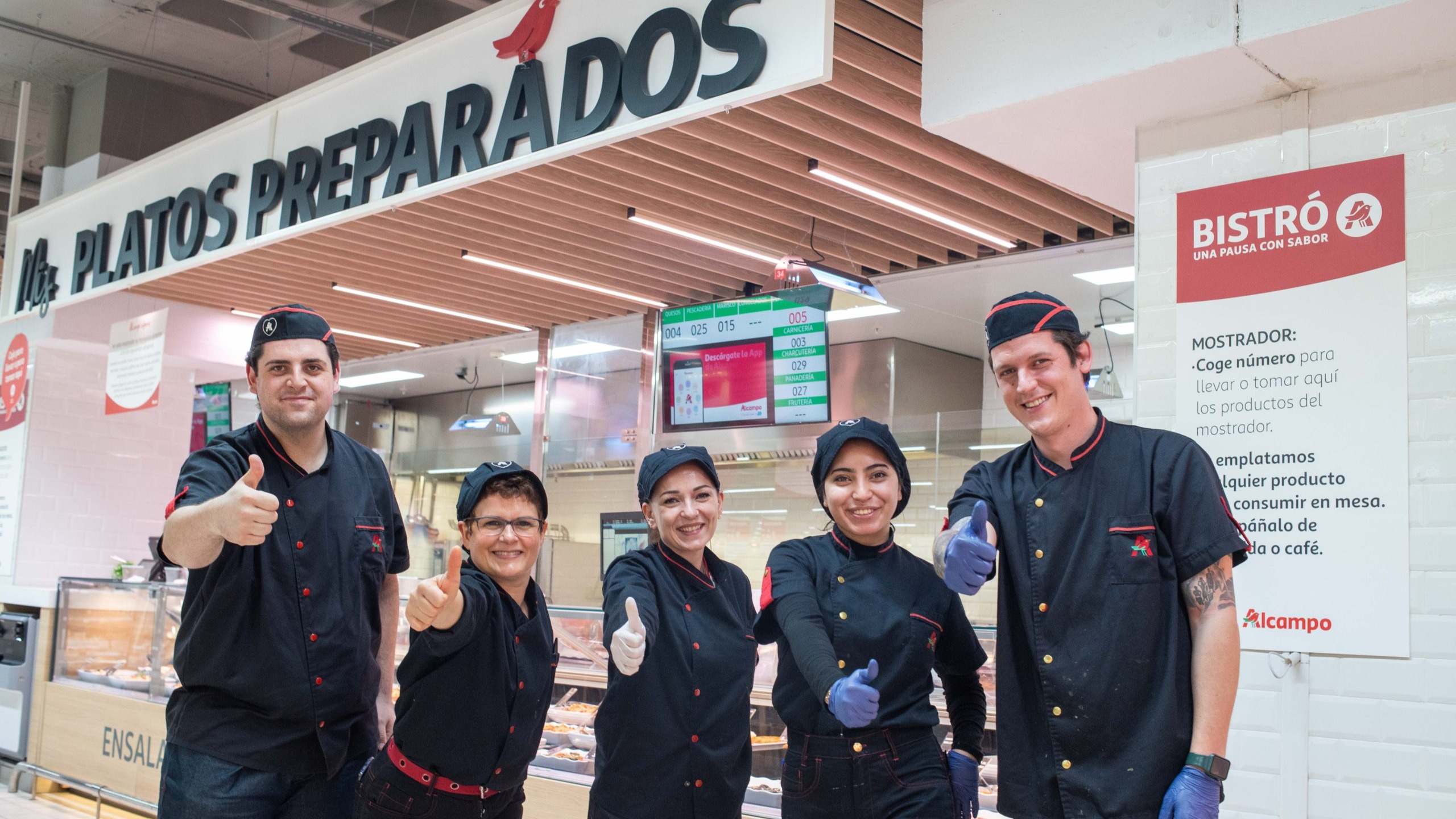 Esta Navidad, Alcampo propone su sección de platos preparados como alternativa de ahorro.