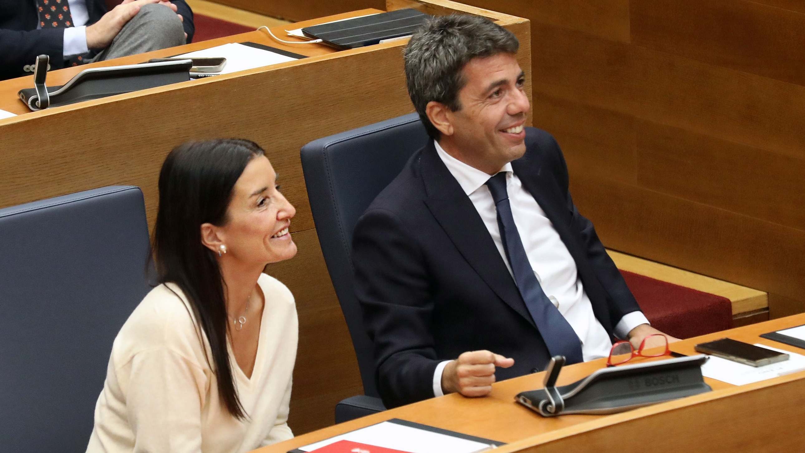 Ruth Merino, consellera de Hacienda valenciana, y Carlos Mazón.