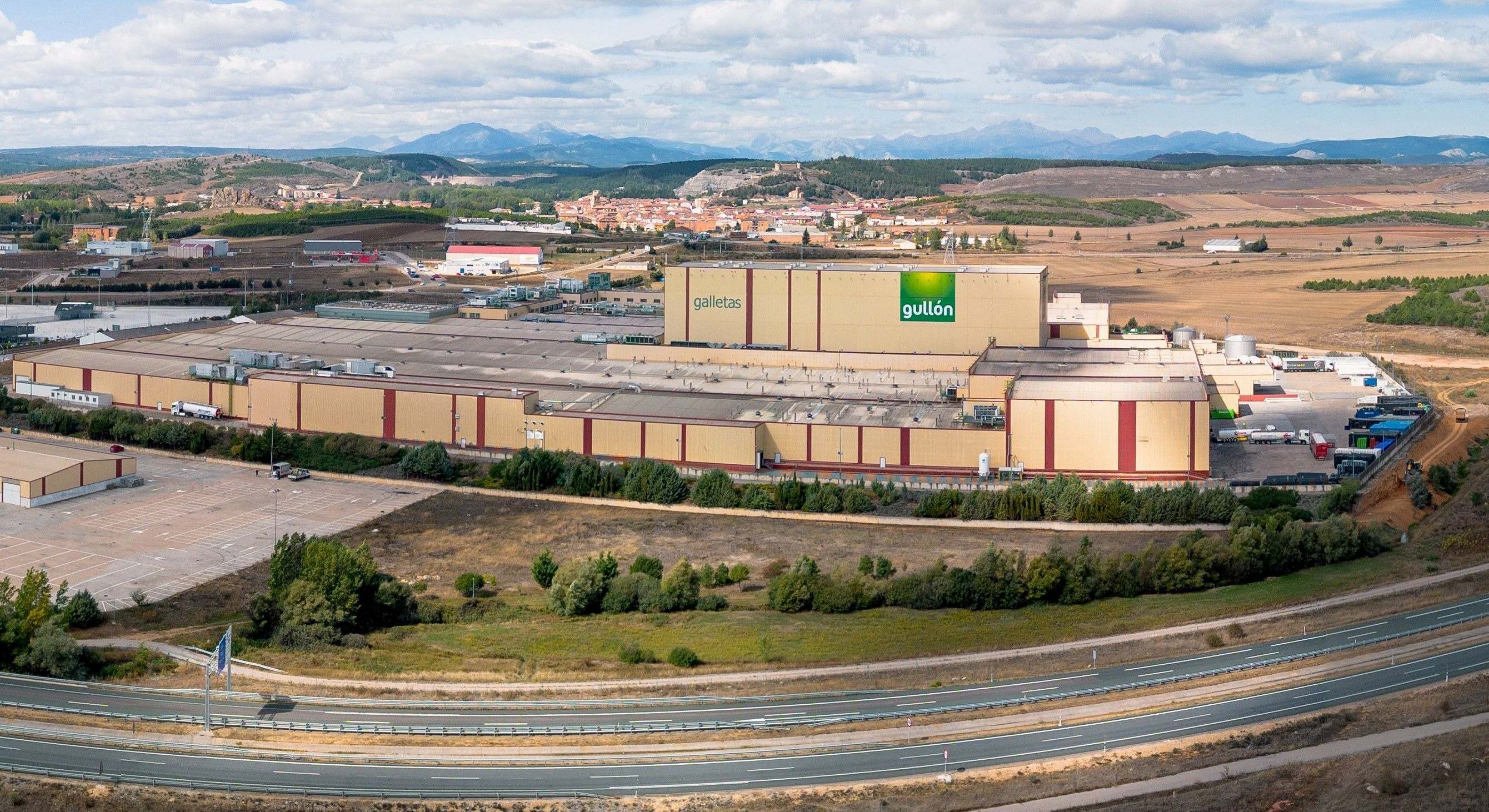Ampliación de la cabecera norte de la planta de Galletas Gullón.
