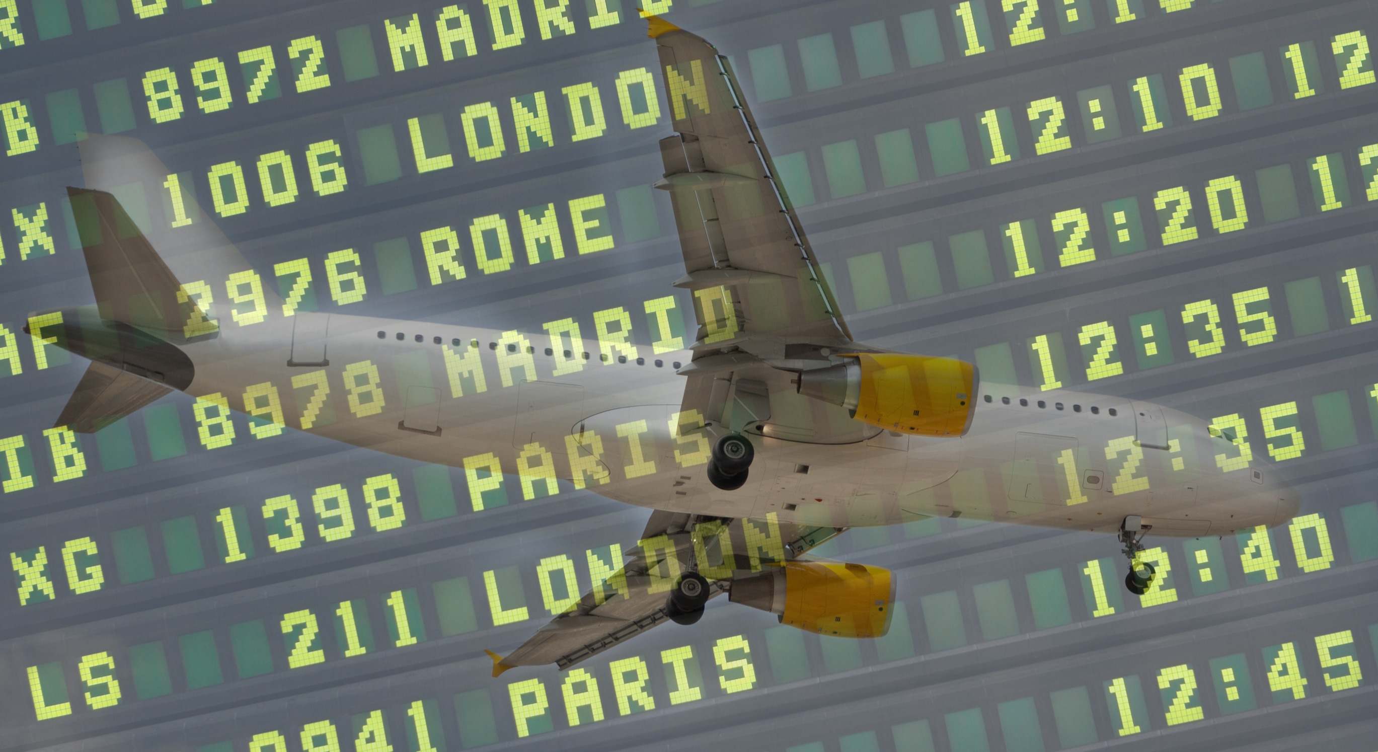 Panel de vuelos de un aeropuerto