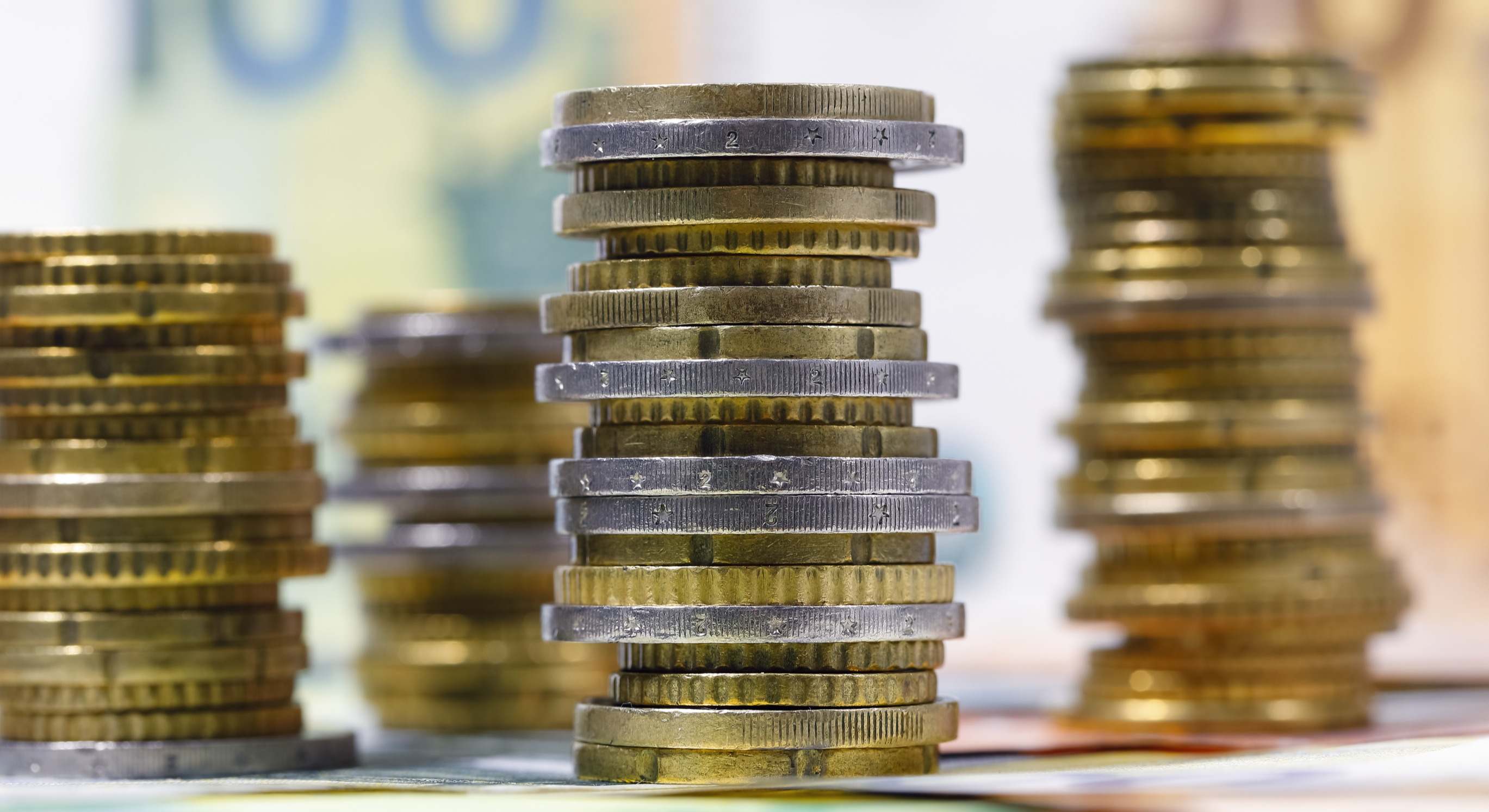 Monedas en torre