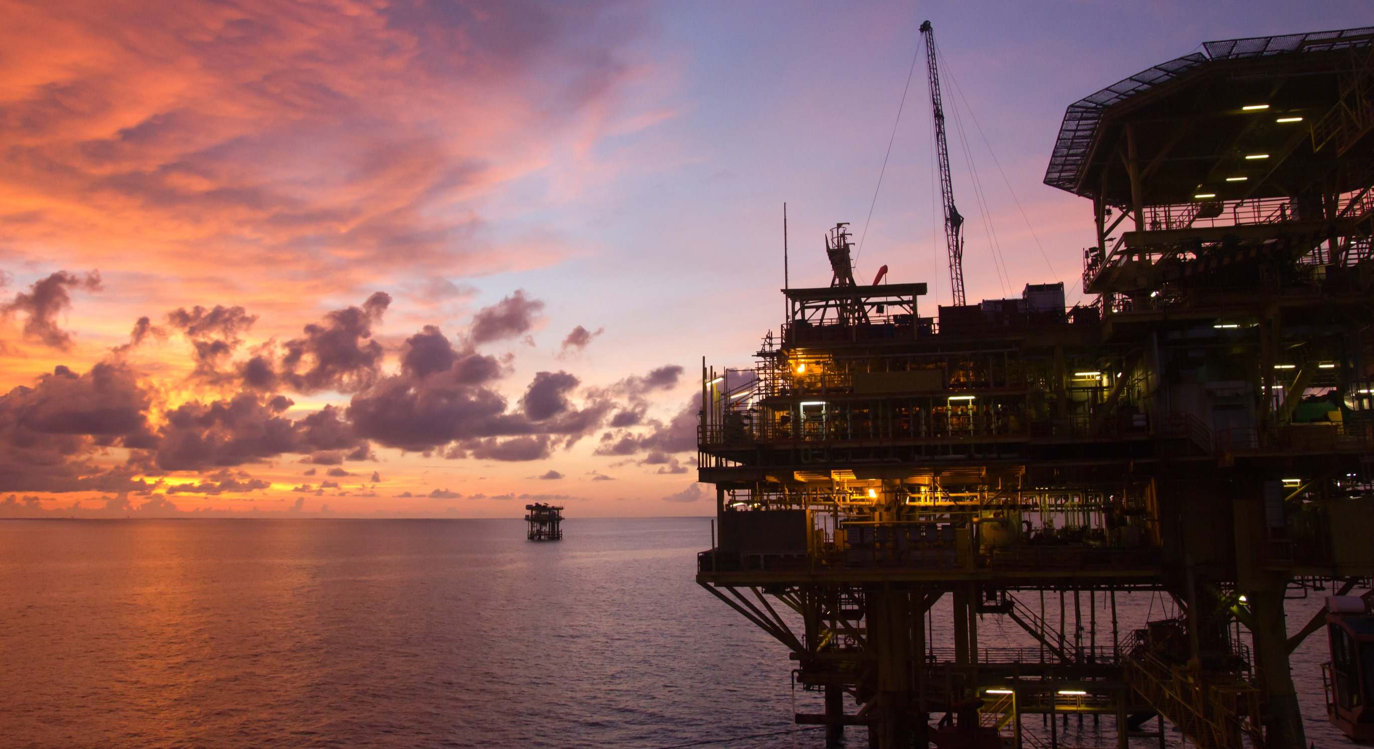 Plataformas petroleras en el Mar Meridional de China (Dreamstime)