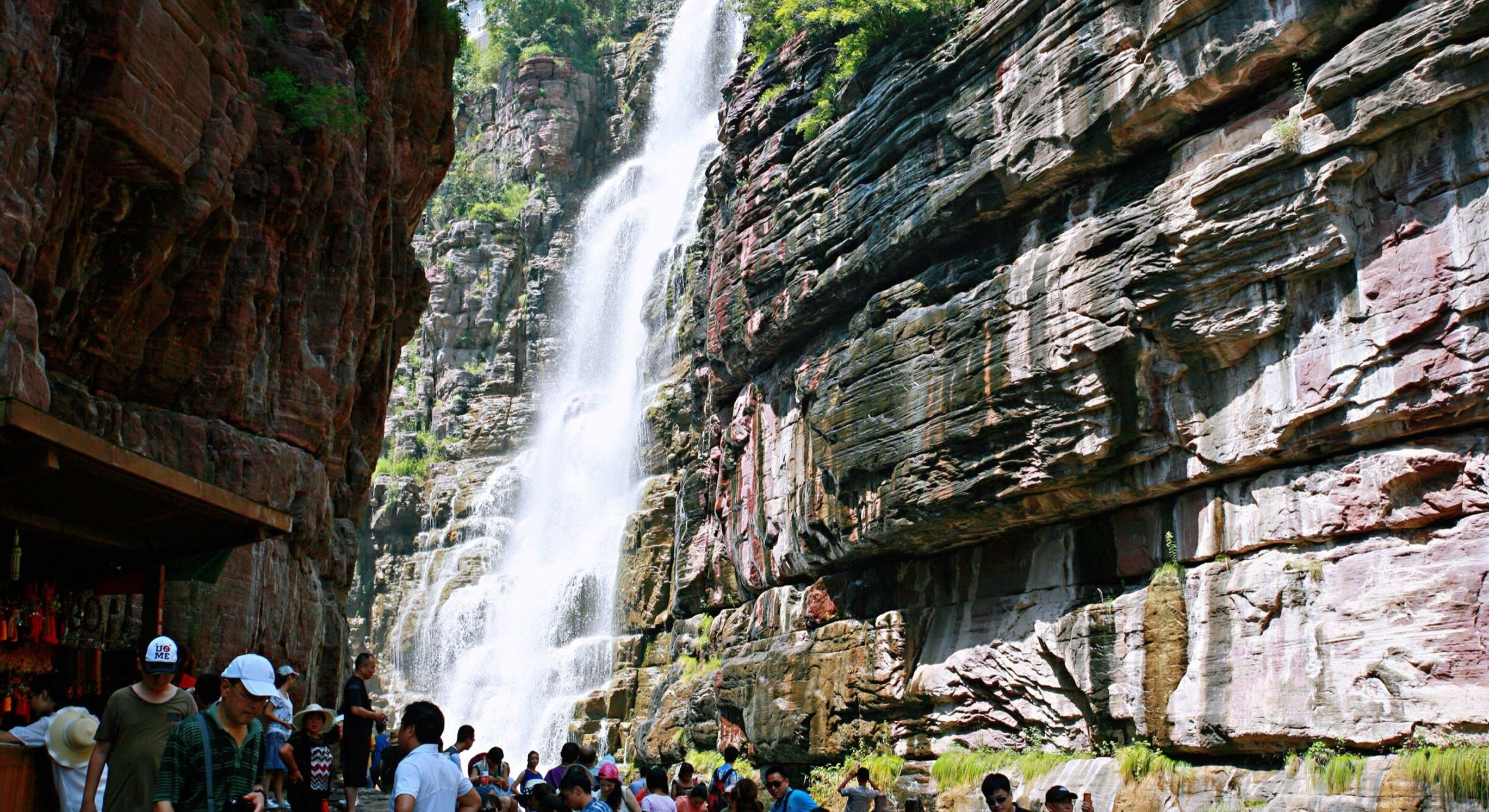 Cascada de Yuntai en la provincia de Jiaozuo, en Henan (China)