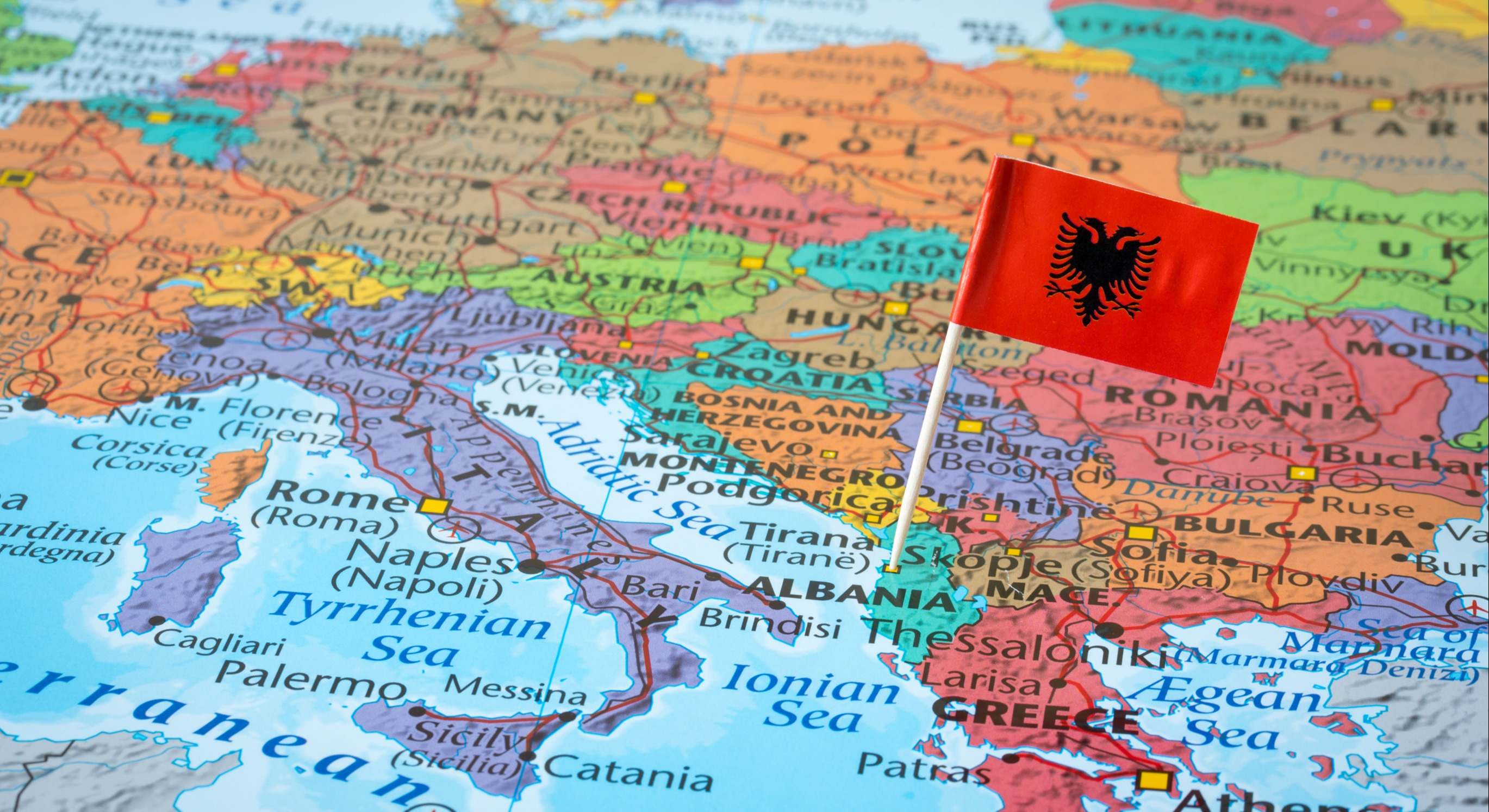 Mapa de Europa con marca de Albania
