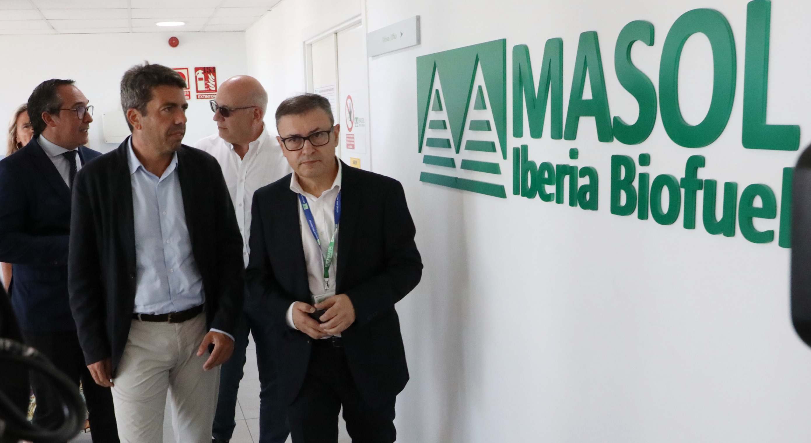 Mazón durante su visita a la empresa en Castellón.
