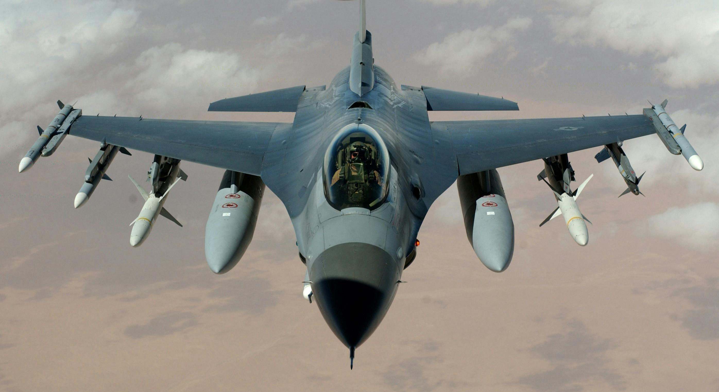 Avión militar / Pexels