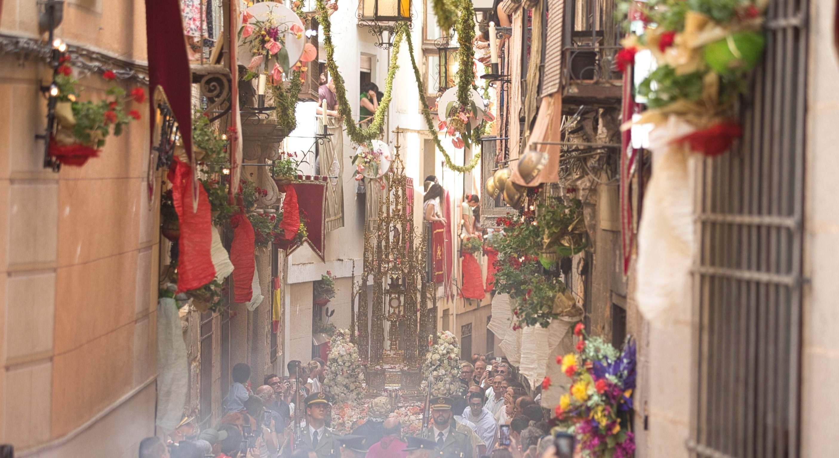 Toledo se viste de gala por el Corpus Christi.