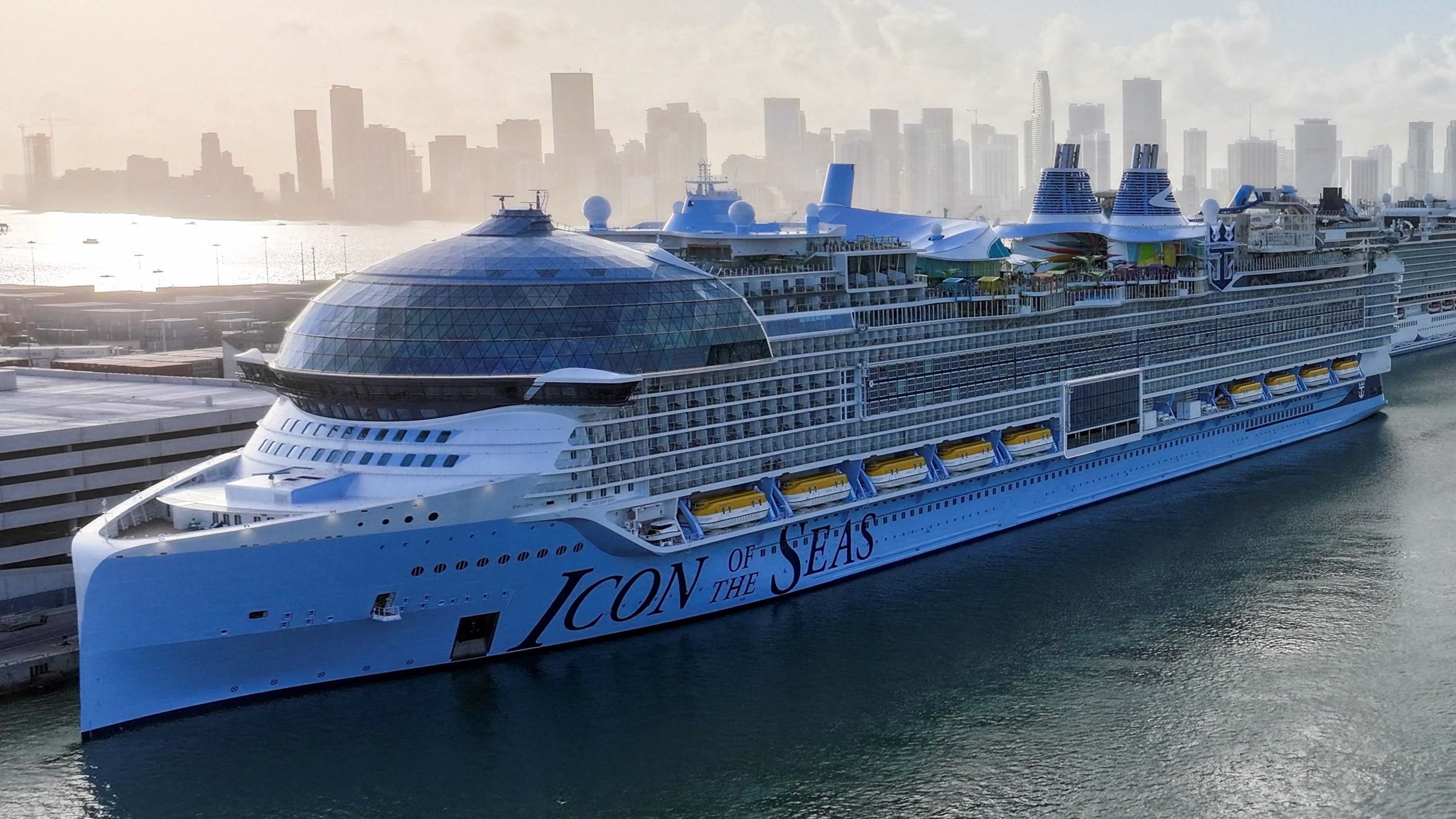 Los destinos que recorre el Icon of the Seas, el crucero más grande del mundo apadrinado por Messi