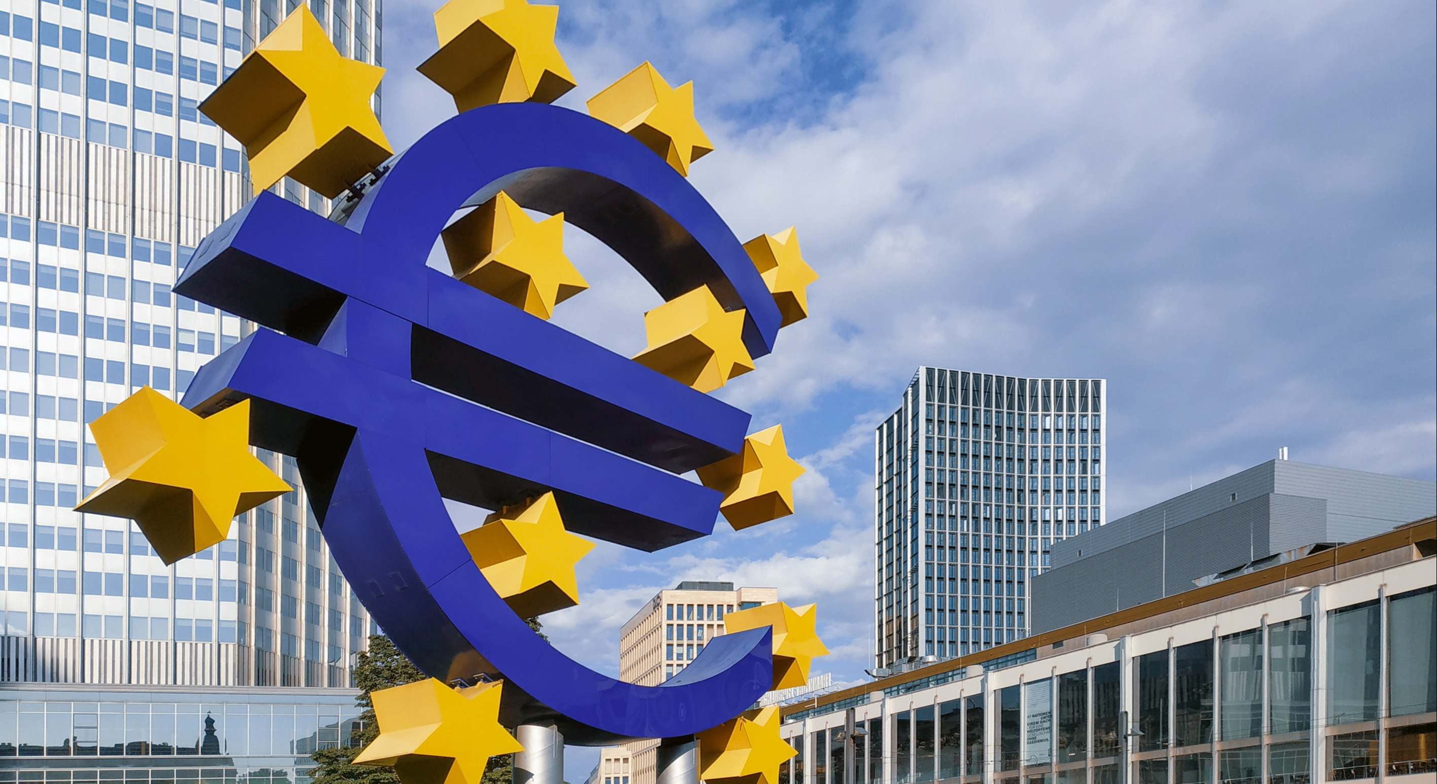 dreamstime_euro_banca.jpg