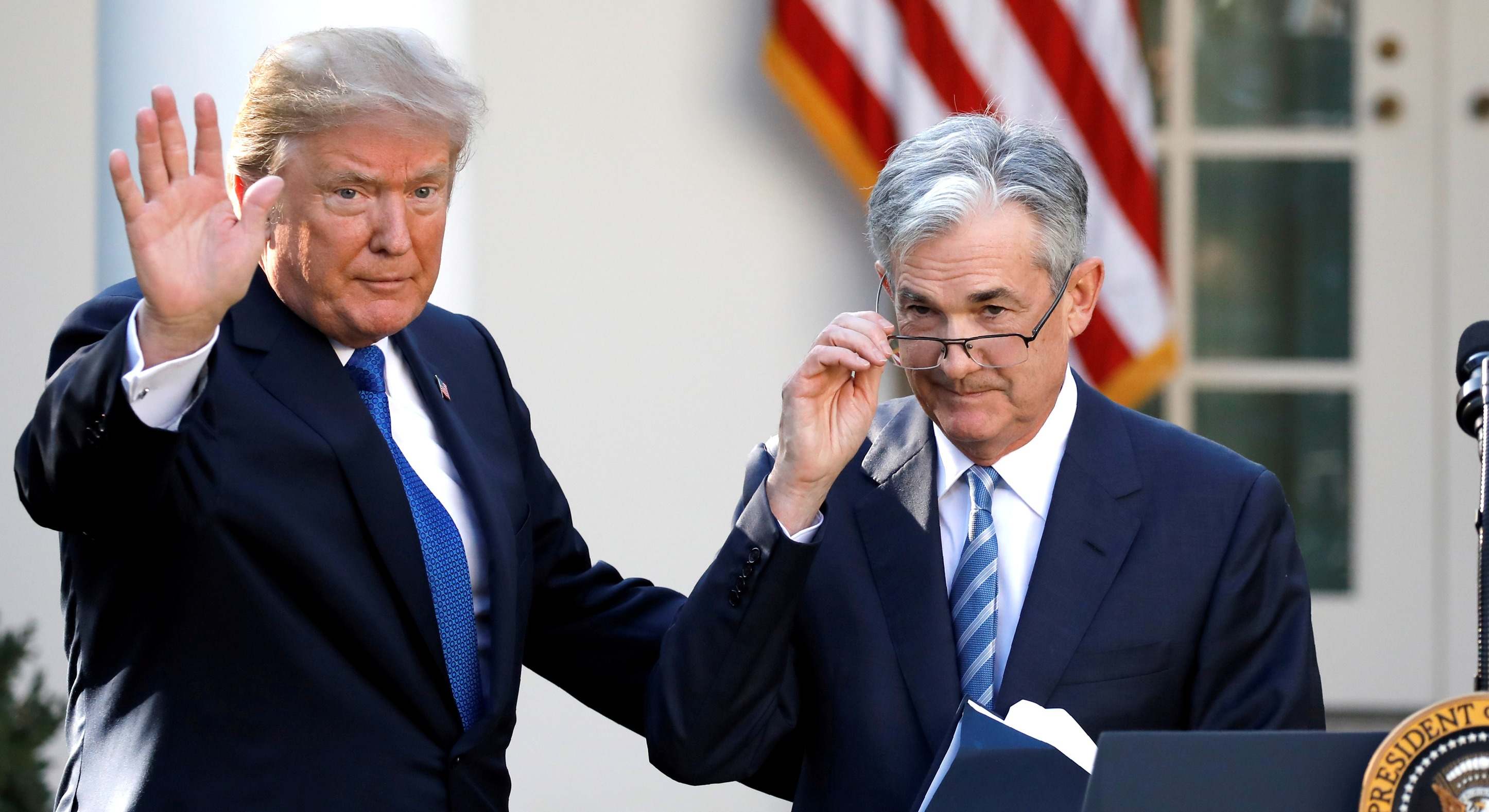 Donald Trump y Jerome Powell 