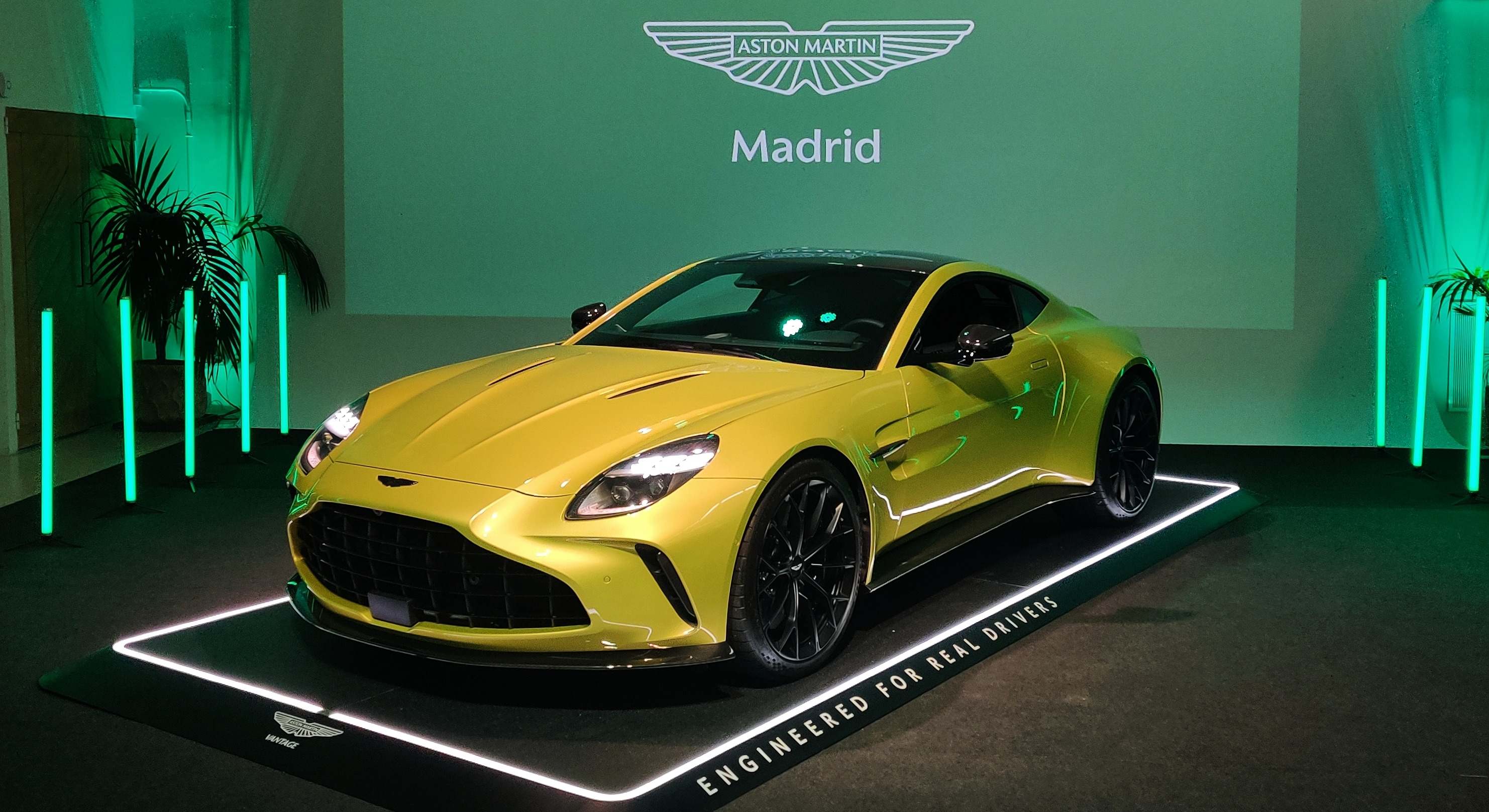 Aston Martin Vantage