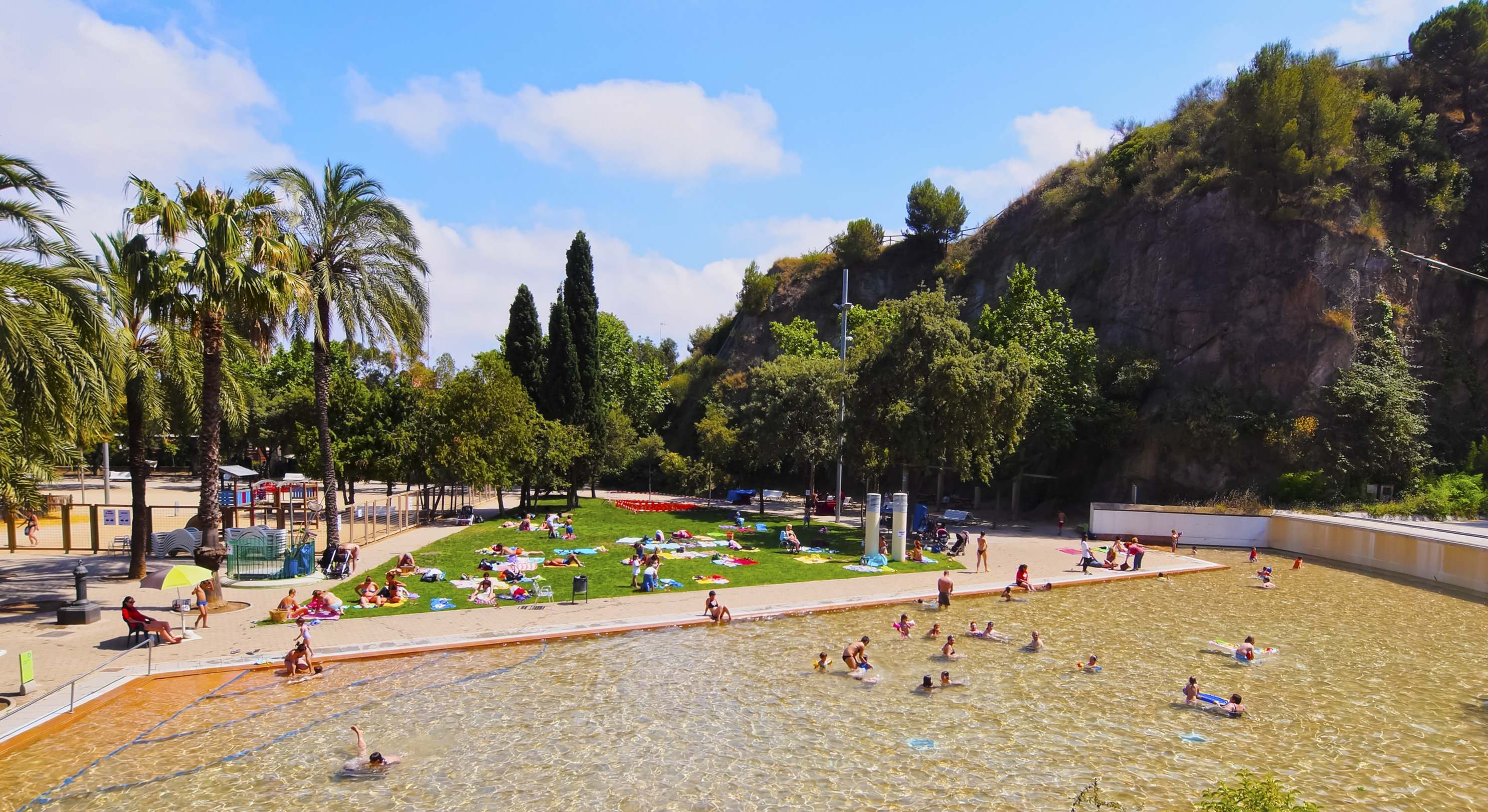 Piscina de La Creueta del Coll, en Barcelona. / Foto: Dreamstime