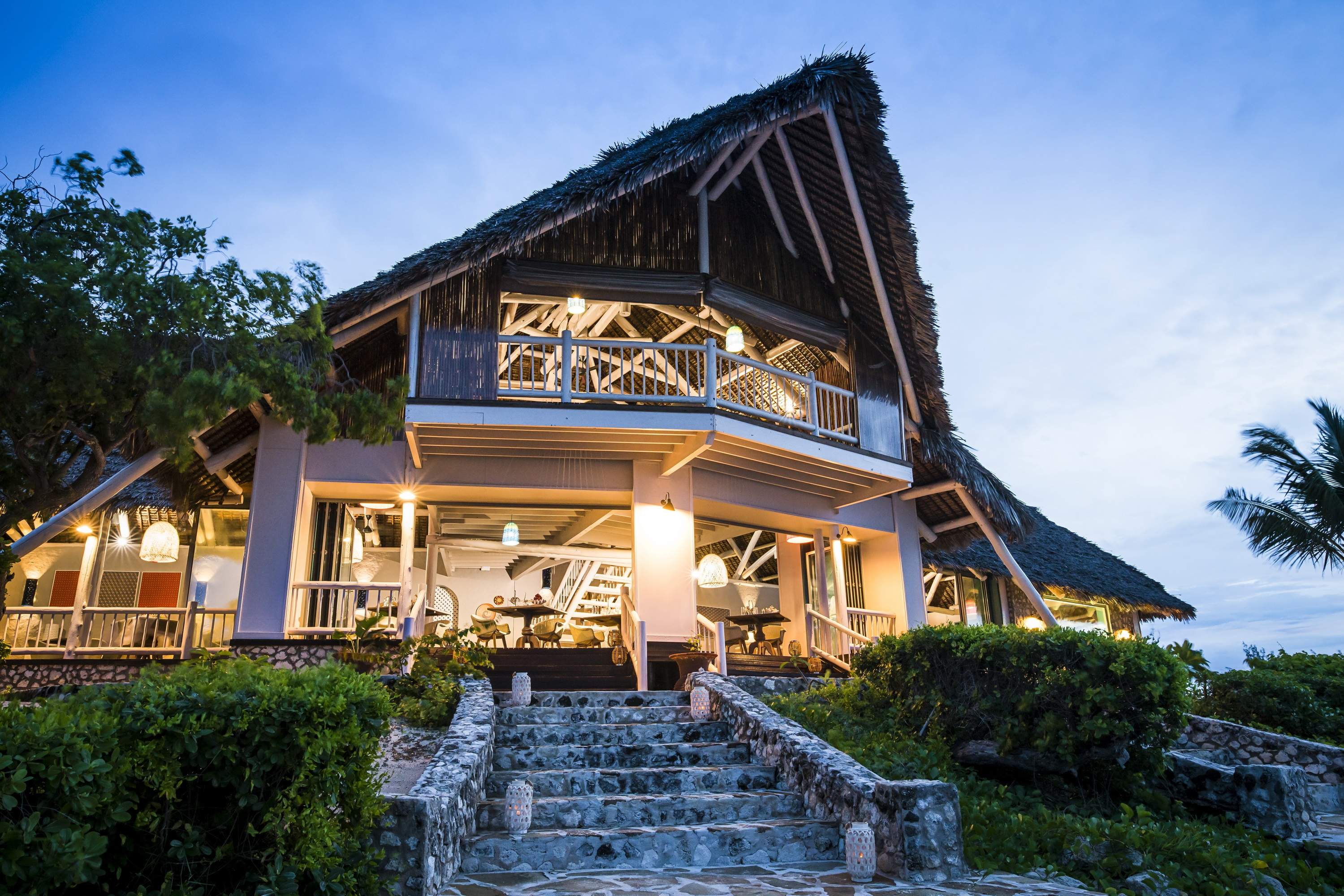 AnantaraMedjumbeIsland-Resort-1.jpg