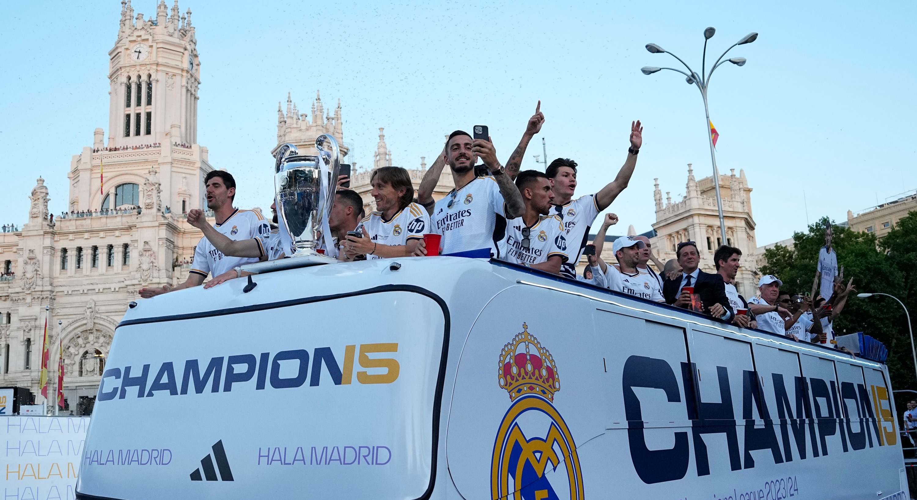 Los jugadores del Real Madrid festejan su 15ª Copa de Europa. / AFP7