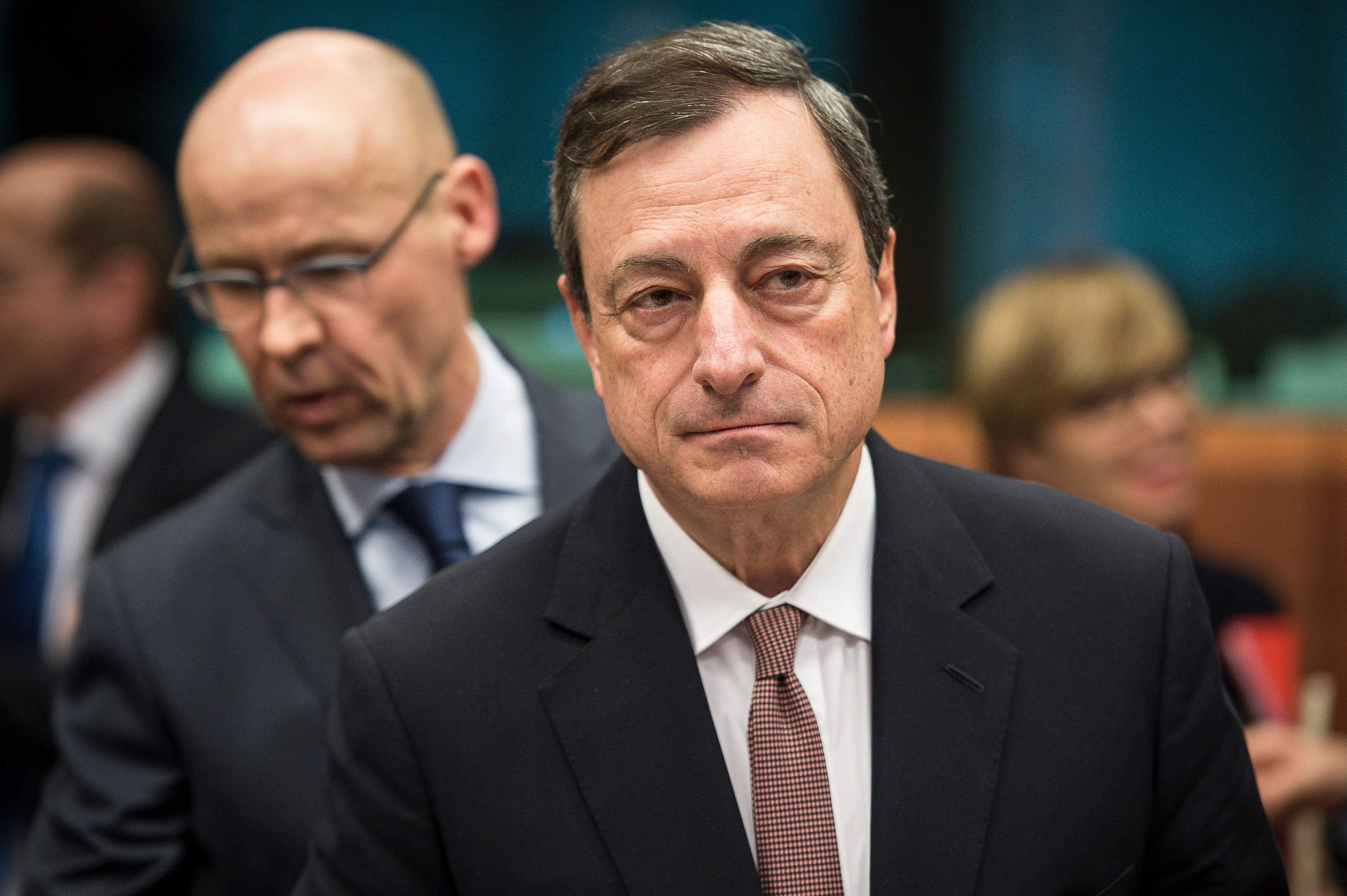 gesto-draghi-adusto.jpg